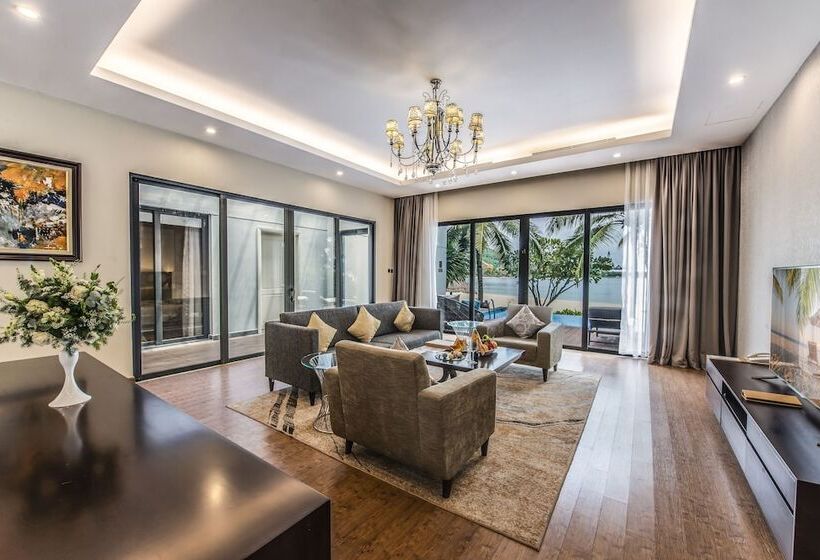 수영장이 있는 3베드룸 빌라, Vinpearl Resort & Spa Nha Trang Bay