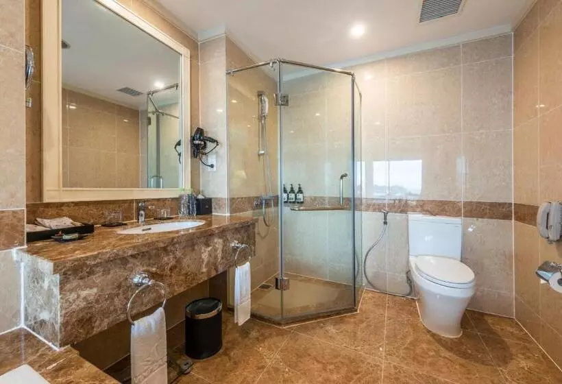 Deluxe-huone King-vuode, Vinpearl Resort & Spa Nha Trang Bay