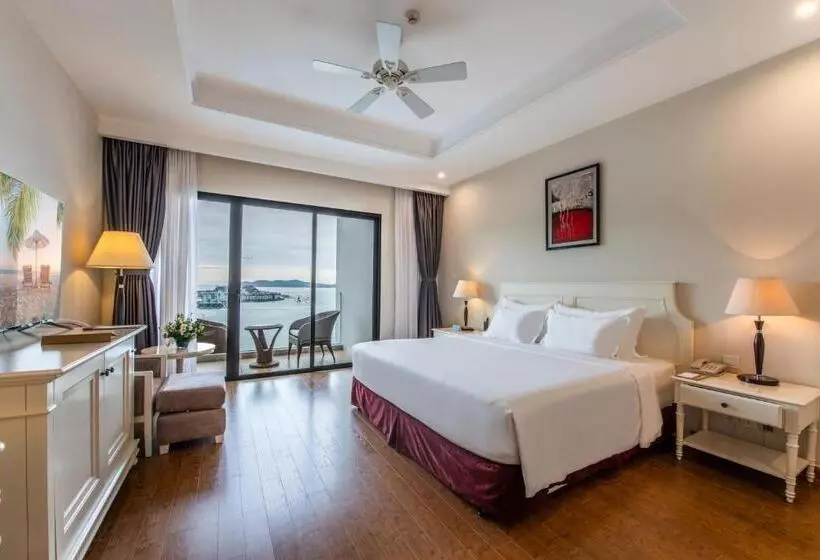 Deluxe-huone King-vuode, Vinpearl Resort & Spa Nha Trang Bay