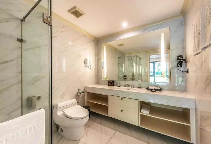 Villa 3 Makuuhuonetta, Vinpearl Resort & Spa Nha Trang Bay