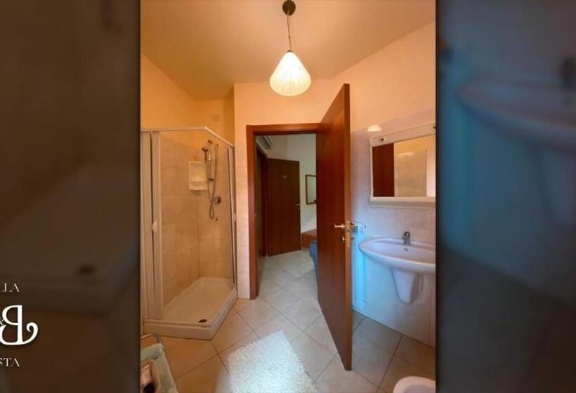 חדר סטנדרט לשלושה, Bella Vista B&b