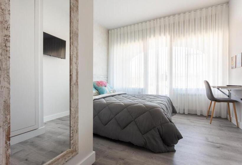 Номер Стандарт с Балконом, Espai Vidrà