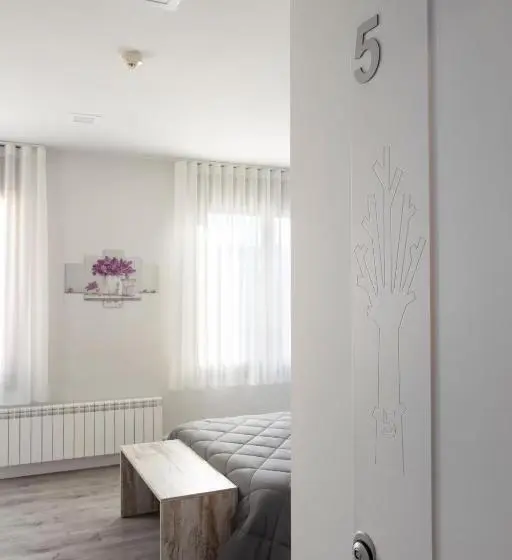 Standardzimmer, Espai Vidrà