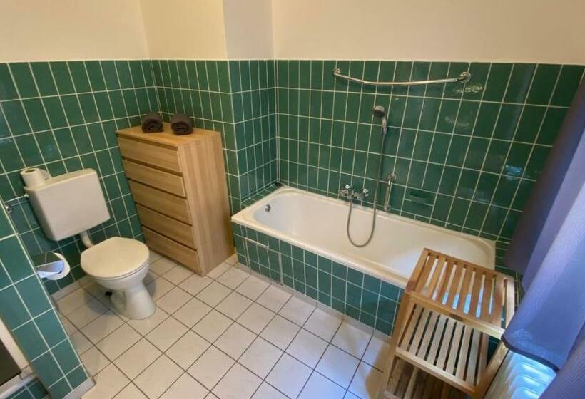 Номер Стандарт Трехместный, Garni Bad Café Bad Niedernau