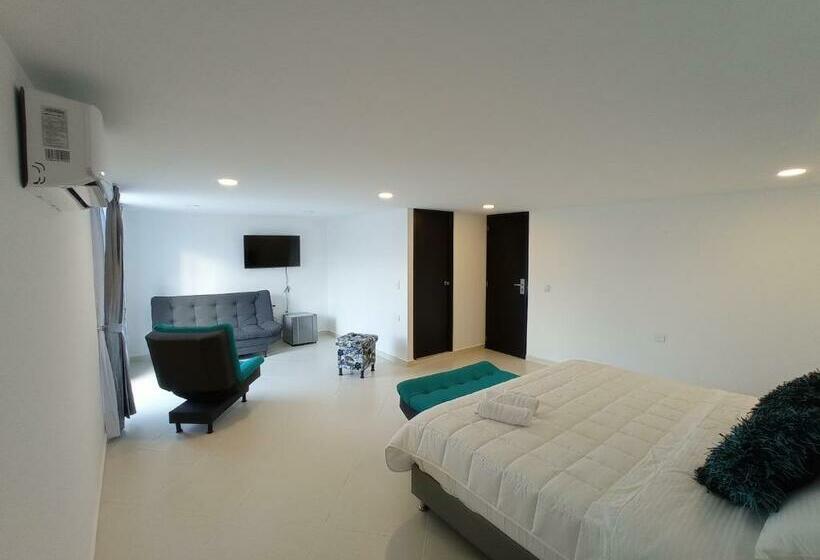 Полулюкс, Santa Lucia