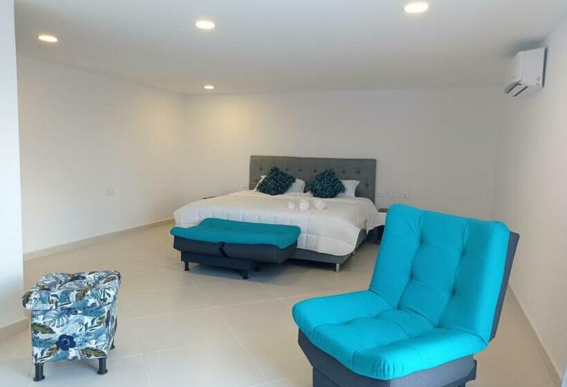 Полулюкс, Santa Lucia