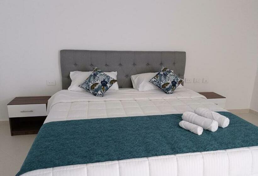 Полулюкс, Santa Lucia