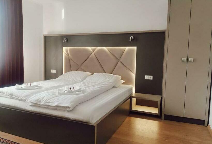 标准间, Vila Platon