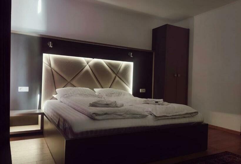 标准间, Vila Platon