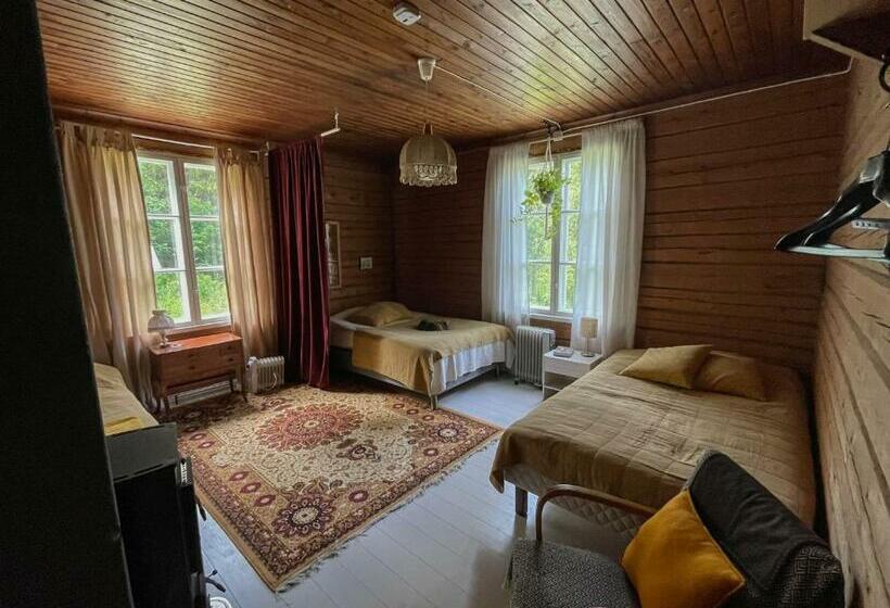 اتاق استاندارد با سرویس بهداشتی مشترک, Villa Ora’s Majatalo