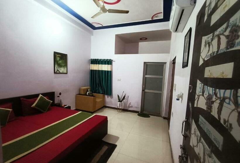 标准间, Atithi Guest House