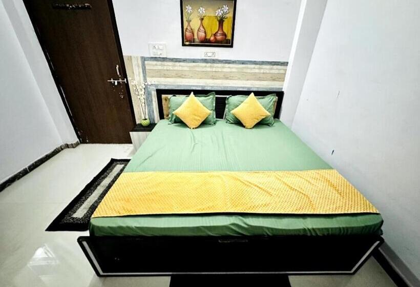 豪华家庭房间, Atithi Guest House