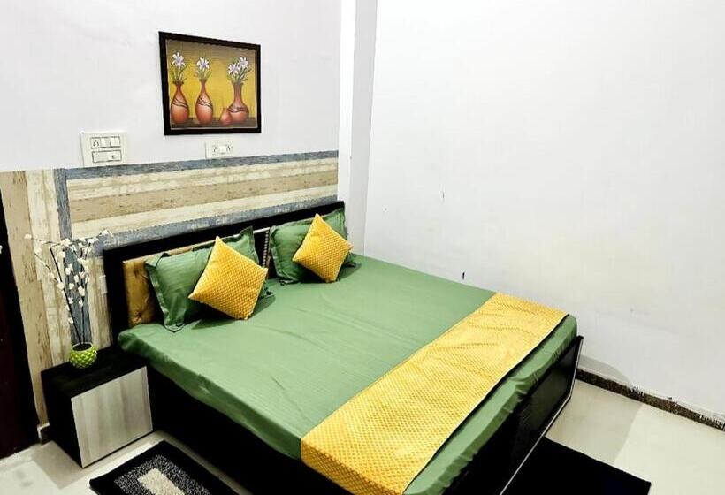 Quarto Familiar Deluxe, Atithi Guest House