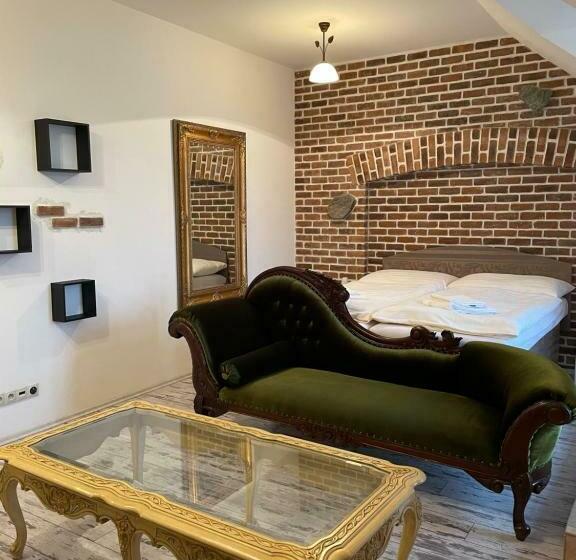 ガーデンビュースタンダードルーム, Kastély Gróf Zichy