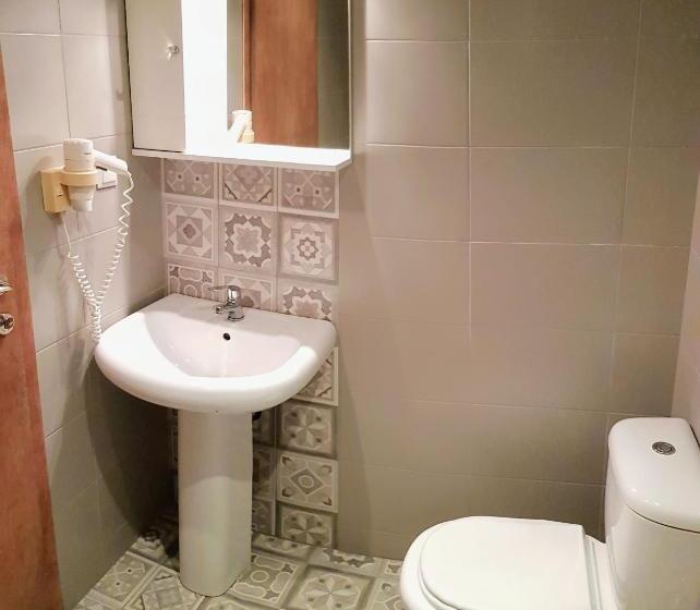 דירת חדר בקומת קרקע, Anemos