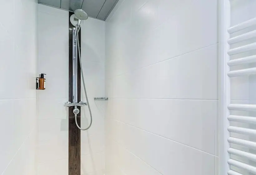 Standard Kolmen Hengen Huone, B&b Hotel Saint Avold Nord