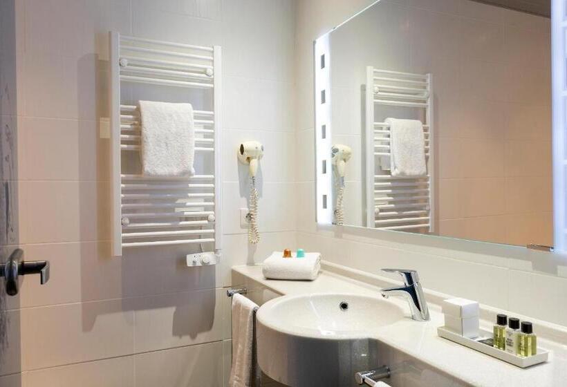 适合残疾人使用的标准间, B&b Hotel Saint Avold Nord