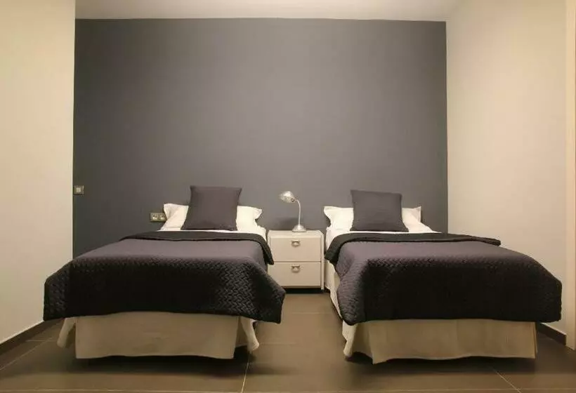 اتاق استاندارد, Don Moustache Boutique Hostel
