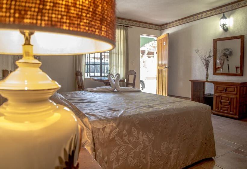 חדר סטנדרט, El Pueblito