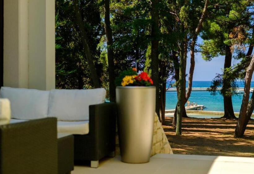 스탠다드 발코니 룸, Flores