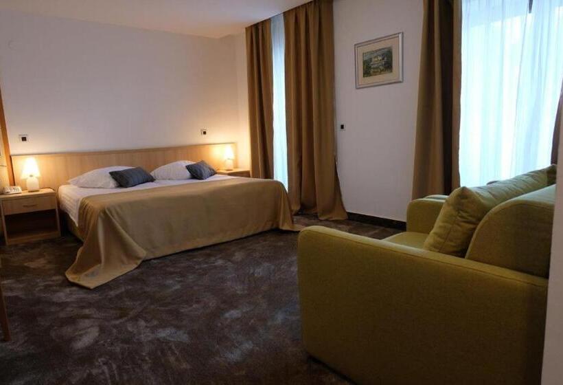 스탠다드 발코니 룸, Flores