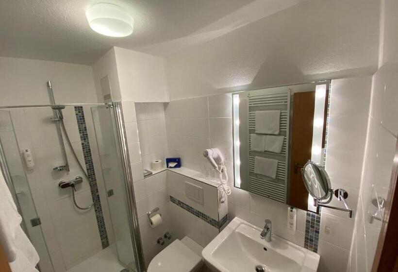 Номер Стандарт, Hafen Hotel Schützenhof