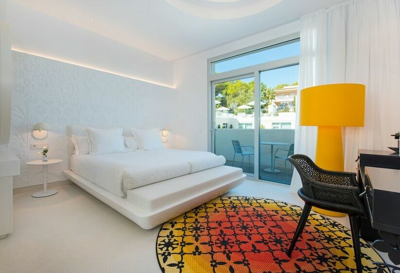 غرفة قياسية, The Donna Portals