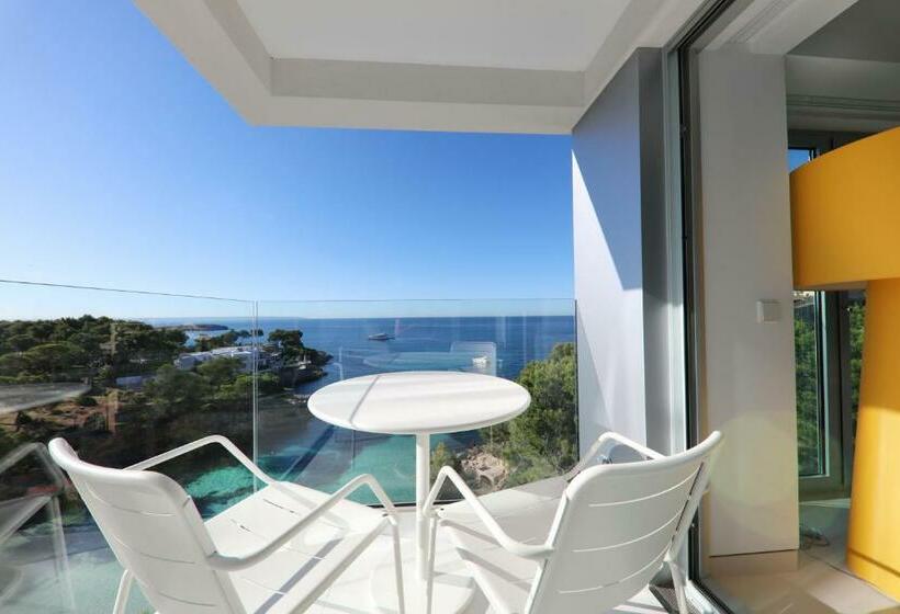 جناح جونيور مطلّ علي البحر, The Donna Portals