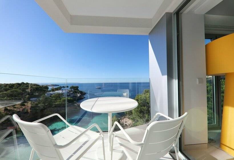 جناح جونيور مطلّ علي البحر, The Donna Portals