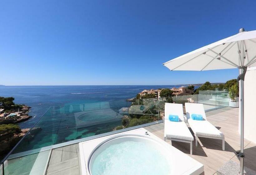 جناح دور أخير, The Donna Portals