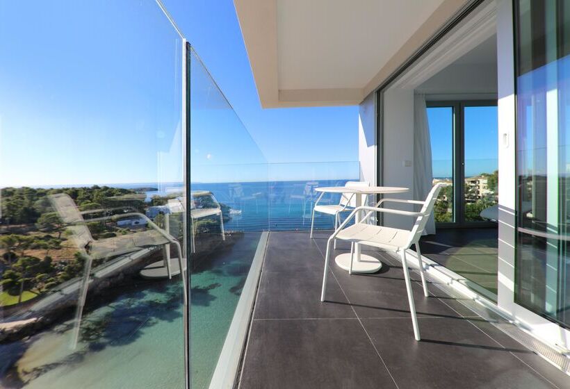 جناح, The Donna Portals