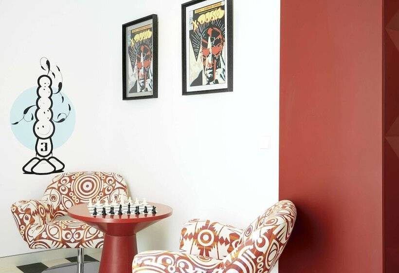 جناح, The Donna Portals