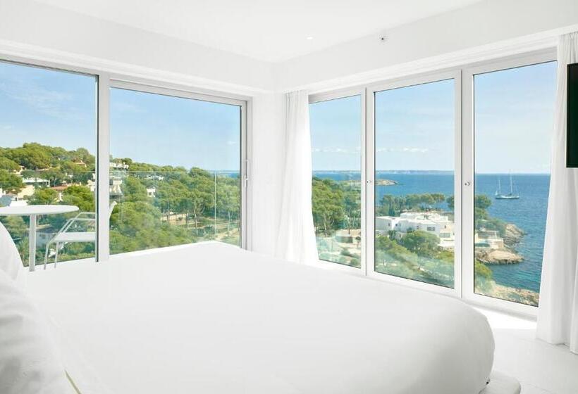 جناح دور أخير, The Donna Portals