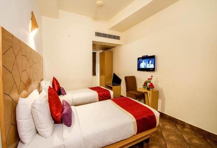 수피리어 룸, Rockdale