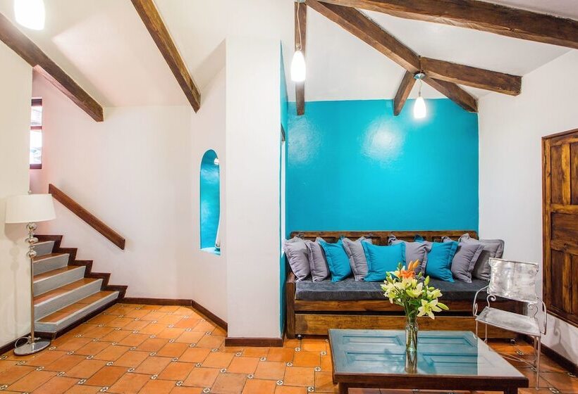 스위트, Santuario Las Escaleras