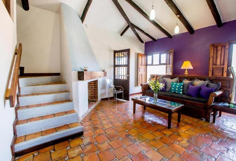 스위트, Santuario Las Escaleras