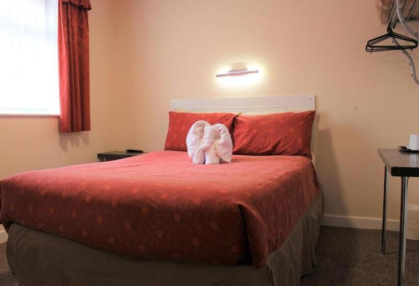 غرفة قياسية حمام مشترك, The Rollason