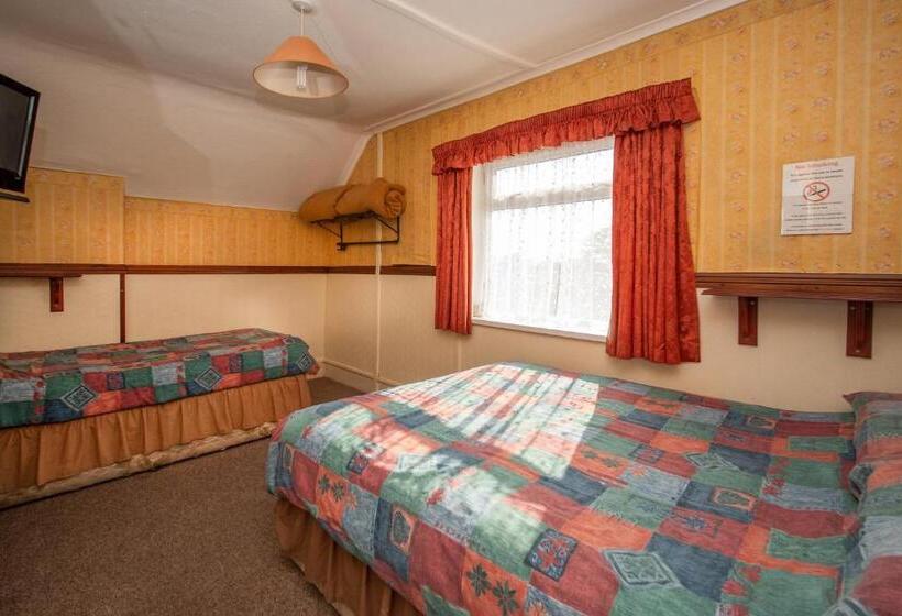 غرفة عائلية, The Rollason