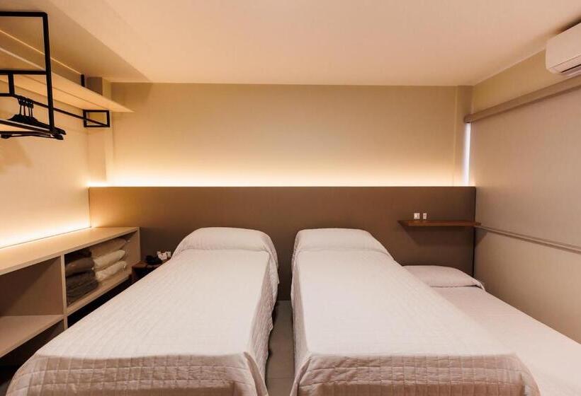 חדר סופריור, Tonello Business