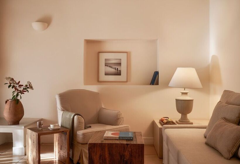 סוויטה משפחתית, Kapsaliana Village