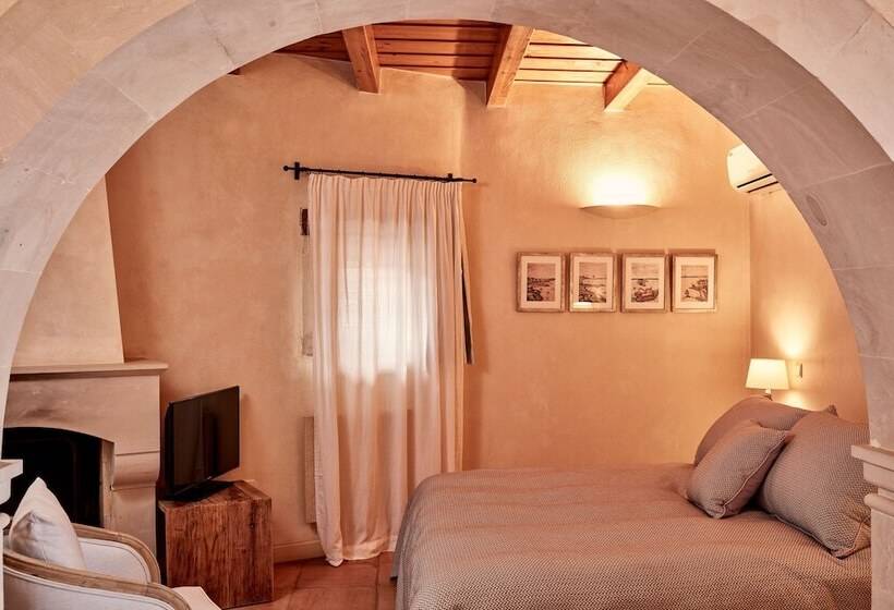 סוויטת ג'וניור סופריור, Kapsaliana Village