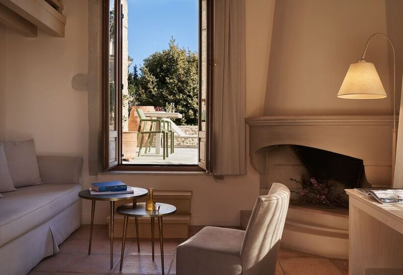 סוויטת ג'וניור סופריור, Kapsaliana Village