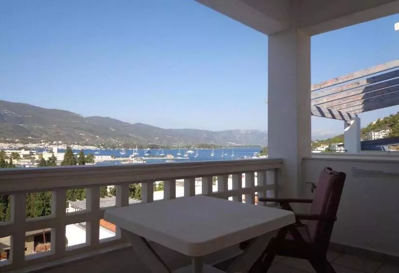 استودیوی استاندارد با چشمانداز دریا, Ktm Sunny Villas