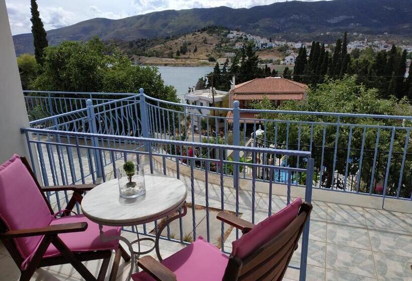 سوییت جونیور با چشمانداز دریا, Ktm Sunny Villas