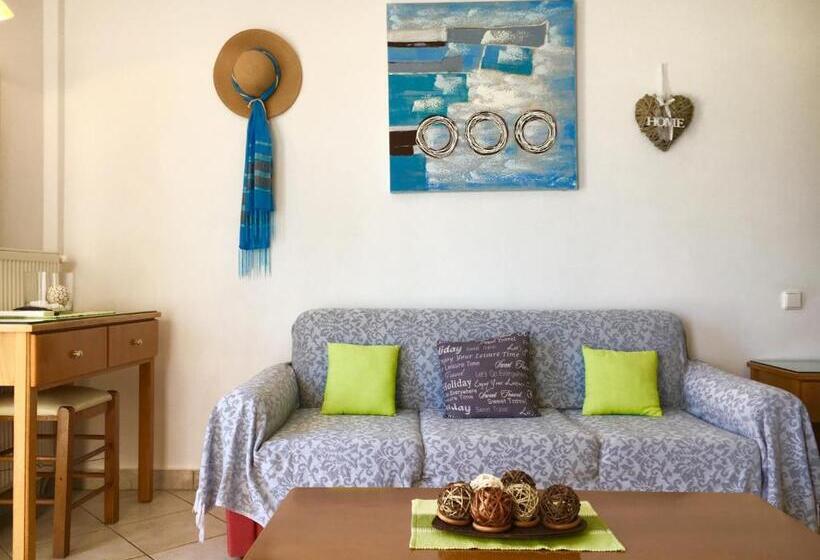 سوییت جونیور با چشمانداز دریا, Ktm Sunny Villas