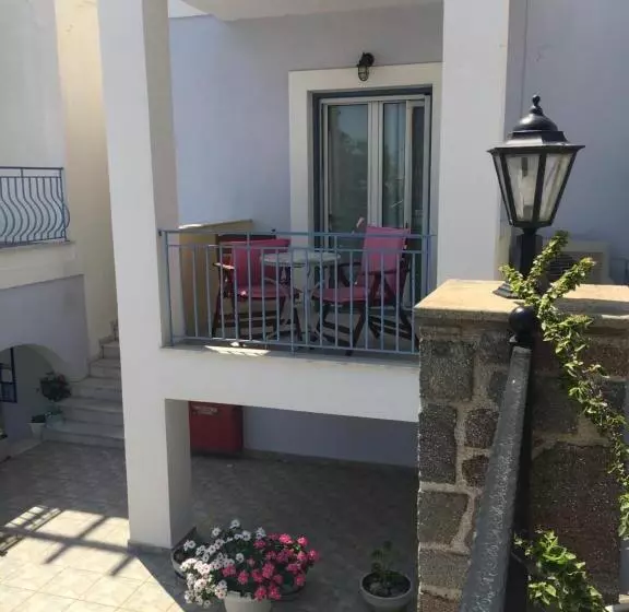 اتاق استاندارد با بالکن و چشمانداز دریا, Ktm Sunny Villas