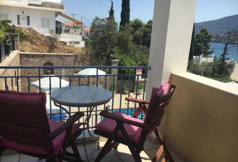 اتاق استاندارد با بالکن و چشمانداز دریا, Ktm Sunny Villas