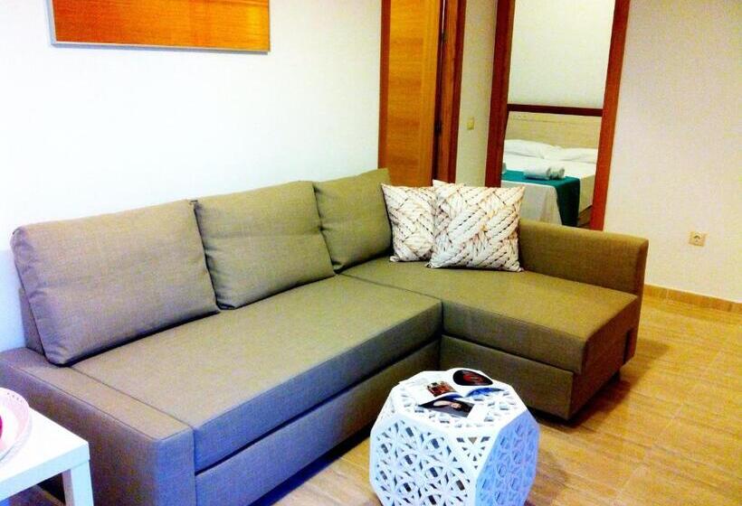 1 Bedroom Penthouse Apartment, Life Apartments Alameda Colón