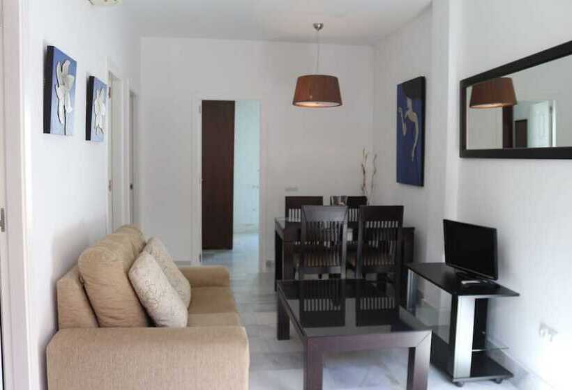 شقة غرفة واحدة, Palacio De Luja