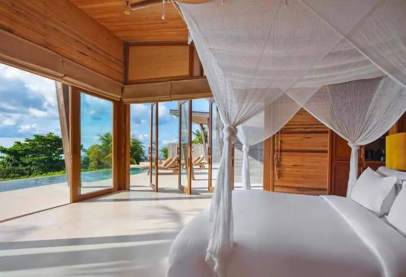 ویلای 4 خوابه, Six Senses Con Dao   Turtle Island Paradise